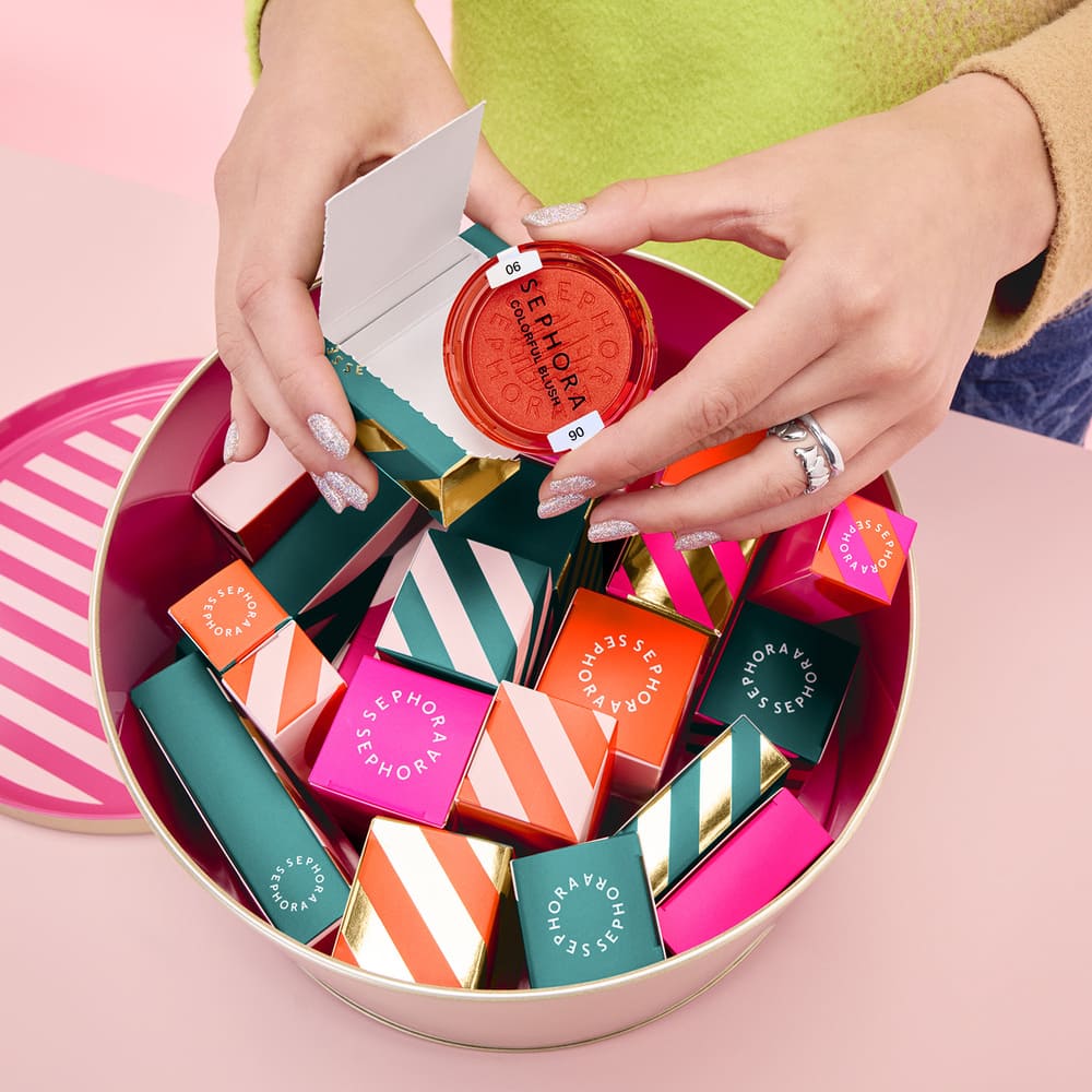 PREMIUM MAKEUP & SKINCARE ADVENT CALENDAR (CALENDARIO DE ADVIENTO PREMIUM)